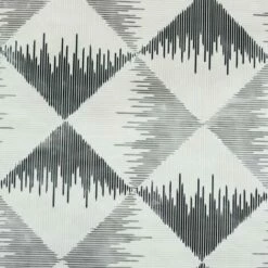 Arthouse Aztec Wallpaper (32.1ft X 21in) (Black/White/Grey)